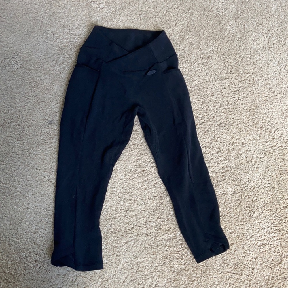 cropped cross over leggings